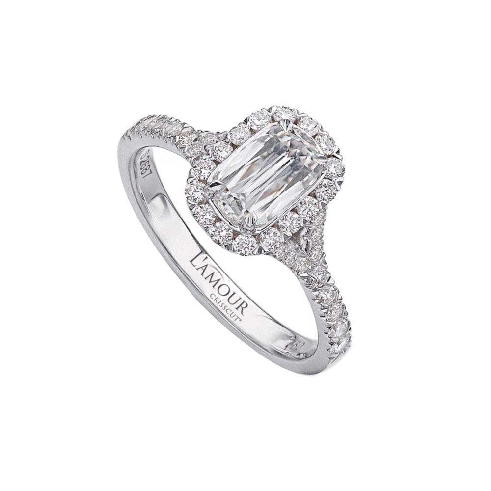 L’AMOUR CRISSCUT® DIAMOND ENGAGEMENT RING 103