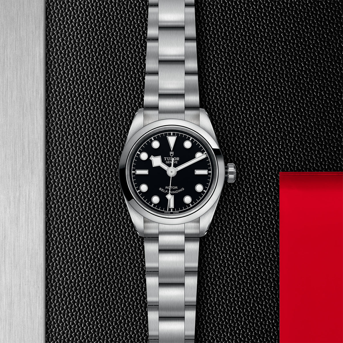Black Bay 32